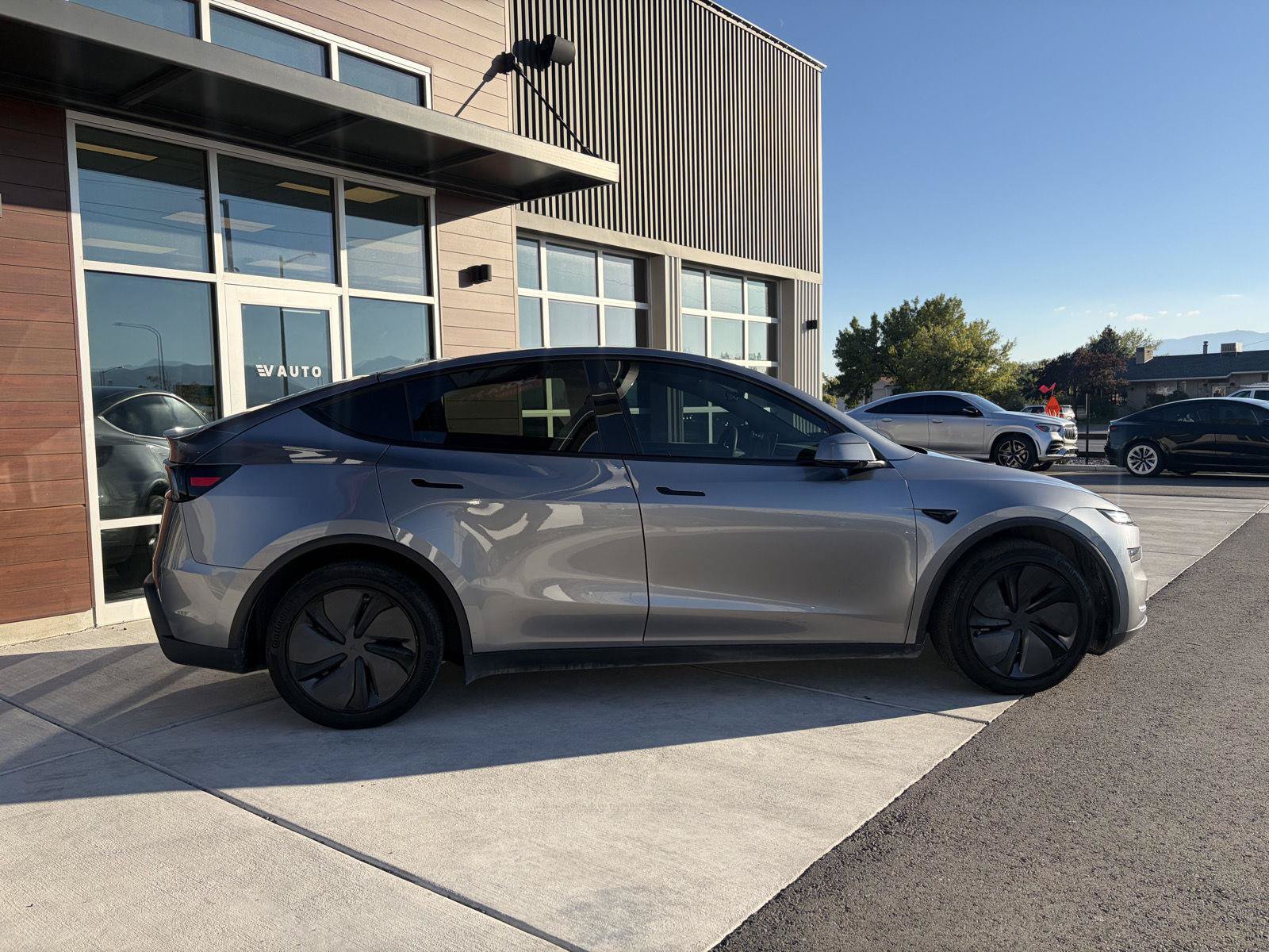 Used 2026 Tesla Model Y AWD image 8