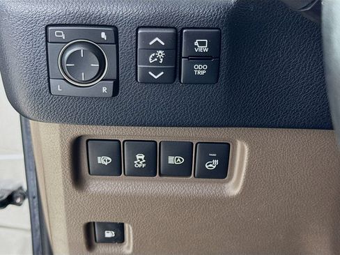 Used 2020 Lexus GX 460 Luxury w/ Accessory Package AWD/4WD image 10