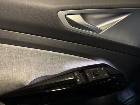 New 2026 Volkswagen ID.4 Pro RWD image 10
