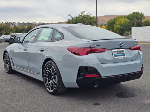 New 2026 BMW 430i xDrive w/ M Sport Package image 4
