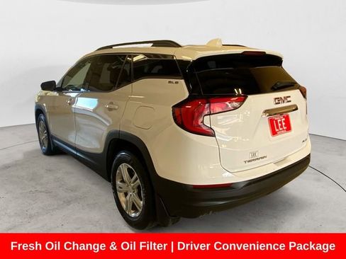 Used 2020 GMC Terrain SLE w/ Driver Convenience Package image 3
