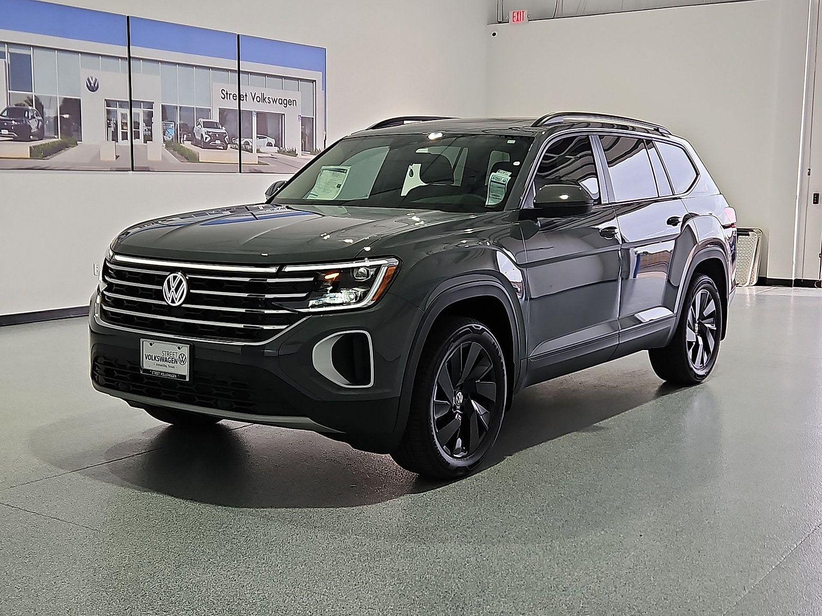 New 2026 Volkswagen Atlas SE FWD image 5