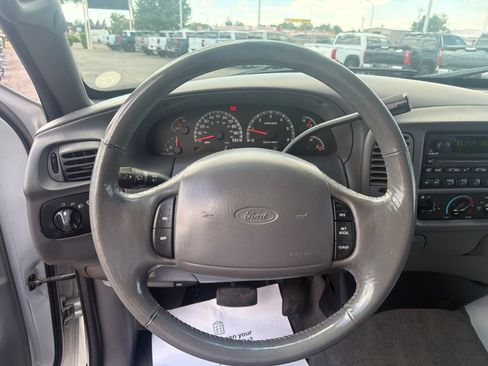Used 2001 Ford F150 Lariat AWD/4WD image 19