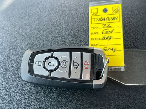 Used 2022 Ford Edge Titanium w/ Equipment Group 301A AWD/4WD image 34