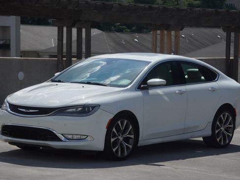 Used 2015 Chrysler 200 C w/ Navigation & Sound Group I image 19