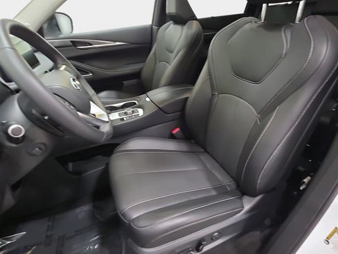Certified 2026 INFINITI QX60 Luxe w/ Cargo Package AWD/4WD image 11