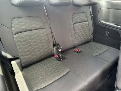 Used 2025 Nissan Pathfinder SV AWD/4WD image 28