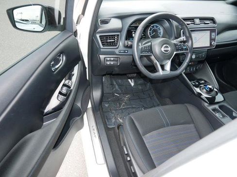 Certified 2024 Nissan Leaf SV Plus FWD image 11
