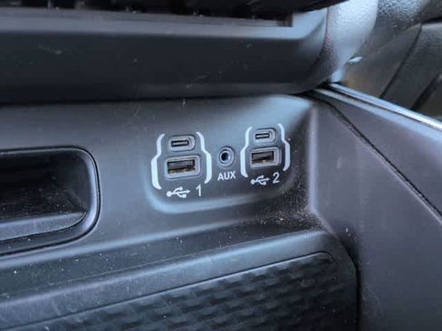 Used 2021 RAM 1500 Big Horn AWD/4WD image 30