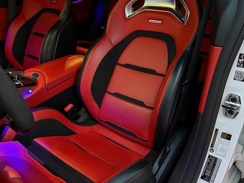 Used 2019 Mercedes-Benz AMG GT 63 image 11