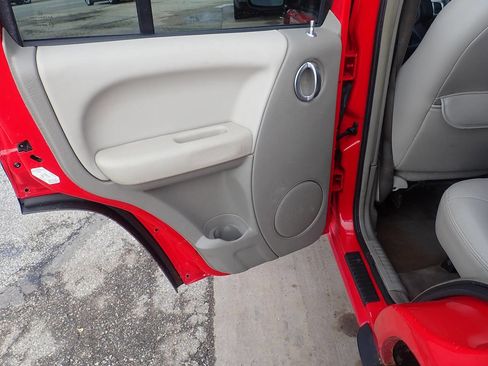 Used 2002 Jeep Liberty Limited image 13
