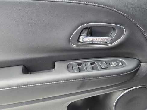 Certified 2021 Honda HR-V EX-L image 24