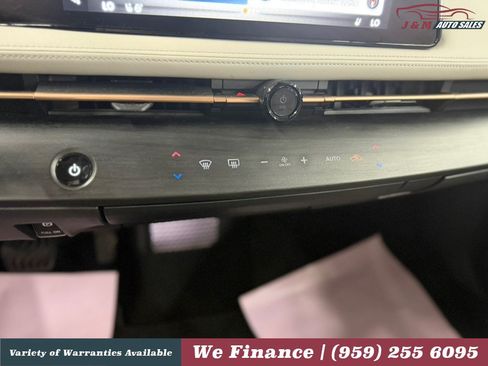 Used 2023 Nissan Ariya FWD image 19