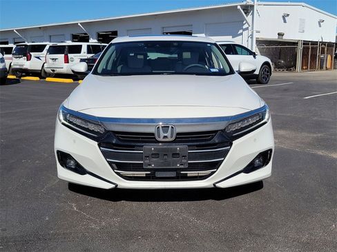 Used 2021 Honda Accord Touring image 9