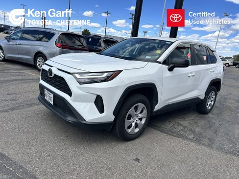 Used 2025 Toyota RAV4 LE AWD/4WD image 1
