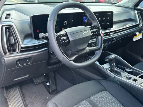 New 2026 Kia Sorento LX FWD image 19