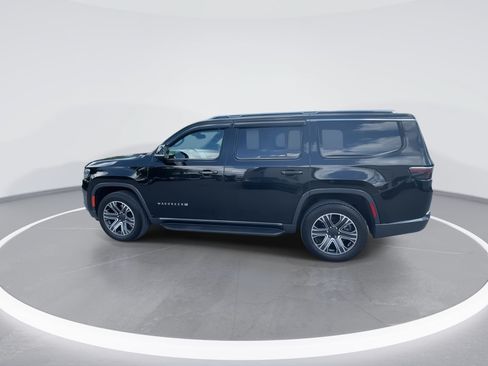 Used 2022 Jeep Wagoneer Series III AWD/4WD image 11