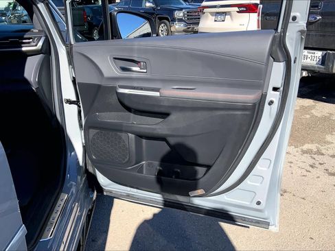 Used 2024 Toyota Sienna XSE image 22
