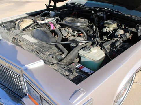 Used 1987 Cadillac Brougham image 13