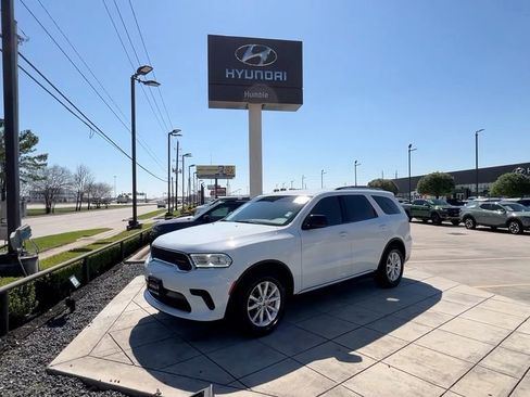 Used 2023 Dodge Durango SXT image 8