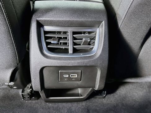 Used 2025 Chevrolet Blazer LT AWD/4WD image 25