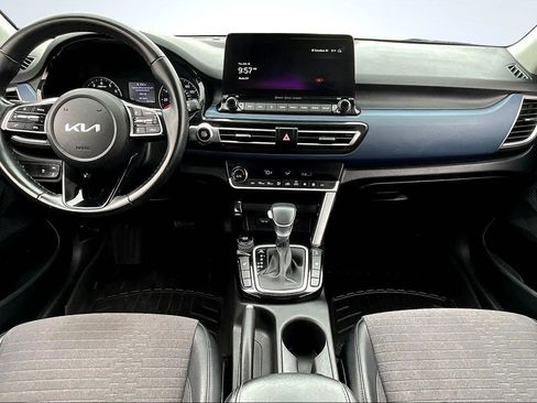 Used 2023 Kia Seltos Nightfall Edition image 16