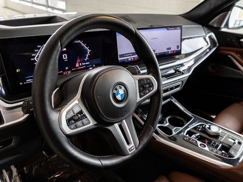 Certified 2025 BMW X7 M60i image 19
