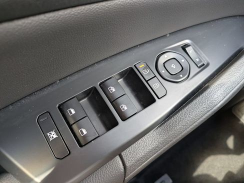 Used 2026 Kia Sportage SX FWD image 25