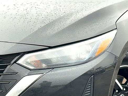 Used 2024 Nissan Sentra SV FWD image 4