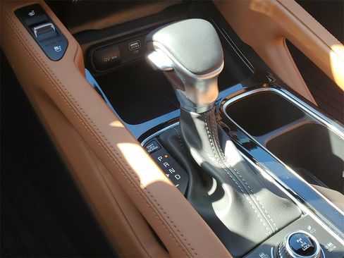 Certified 2025 Kia Telluride SX Prestige X-Line image 24