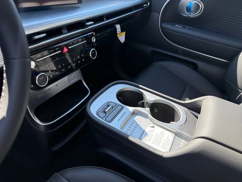 New 2026 Hyundai Ioniq 9 SEL image 13