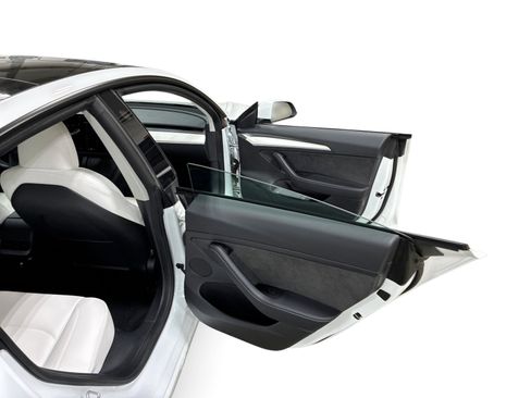 Certified 2023 Tesla Model 3 Standard Range RWD image 12