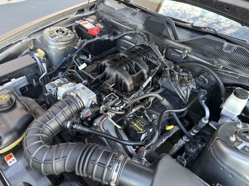 Used 2010 Ford Mustang Premium image 65