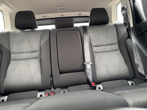 Used 2025 Nissan Rogue SV FWD image 40