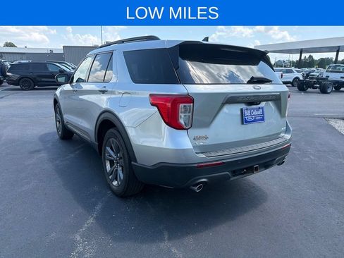 Certified 2022 Ford Explorer XLT w/ Equipment Group 202A AWD/4WD image 6