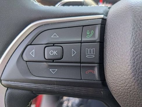 Used 2024 Jeep Grand Cherokee L Laredo AWD/4WD image 20