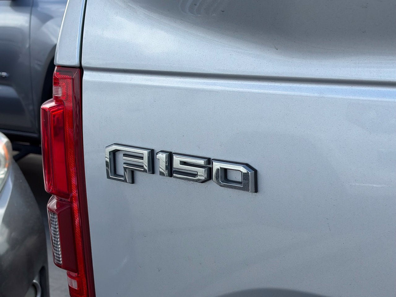 Used 2016 Ford F150 Lariat RWD image 5