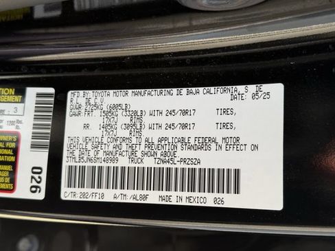 Used 2025 Toyota Tacoma SR5 AWD/4WD image 35