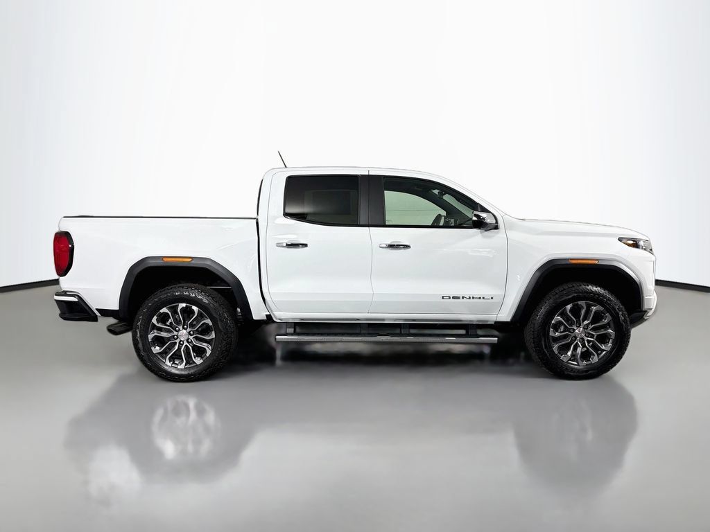 New 2026 GMC Canyon Denali AWD/4WD image 8