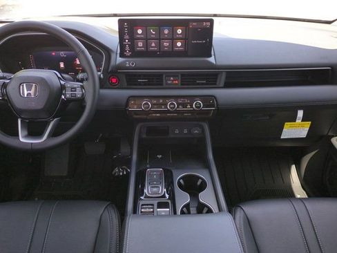 New 2026 Honda Pilot Touring image 13