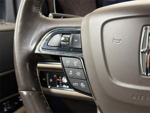 Used 2022 Lincoln Navigator L Reserve image 28