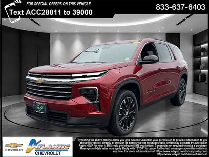 Certified 2025 Chevrolet Traverse LT w/ Sun and Wheel Package