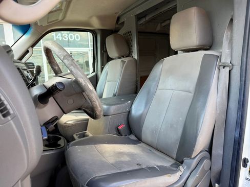 Used 2015 Nissan NV 2500 SV w/ Side & Curtain Airbag Package image 20