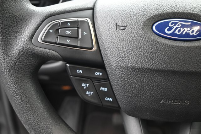Used 2017 Ford Escape SE w/ Equipment Group 201A FWD image 3