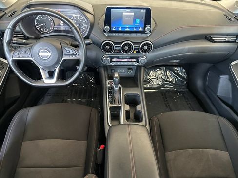 Used 2025 Nissan Sentra SR FWD image 12