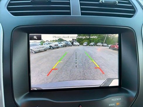 Used 2015 Ford Explorer XLT w/ Equipment Group 202A FWD image 28