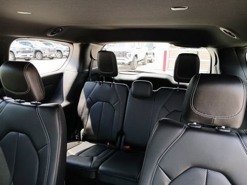 New 2027 Chrysler Pacifica LX FWD image 17