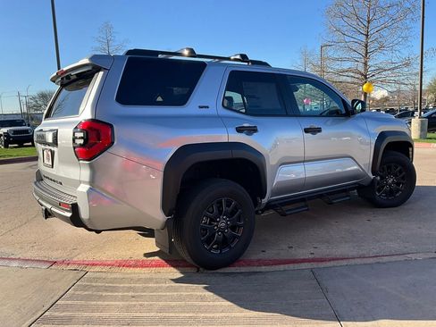 New 2026 Toyota 4Runner SR5 image 5