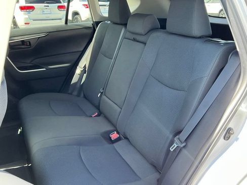 Used 2022 Toyota RAV4 LE FWD image 30