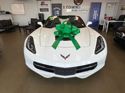 Used 2016 Chevrolet Corvette Stingray Convertible w/ 3LT Preferred Equipment Group RWD image 4